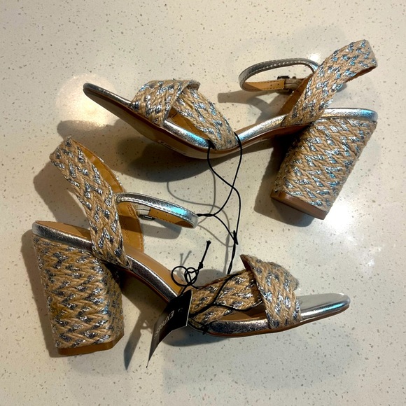 🆕 Express | Metallic Strap Jute Block Heel Sandals Silver/Tan Size 8 - Picture 6 of 7